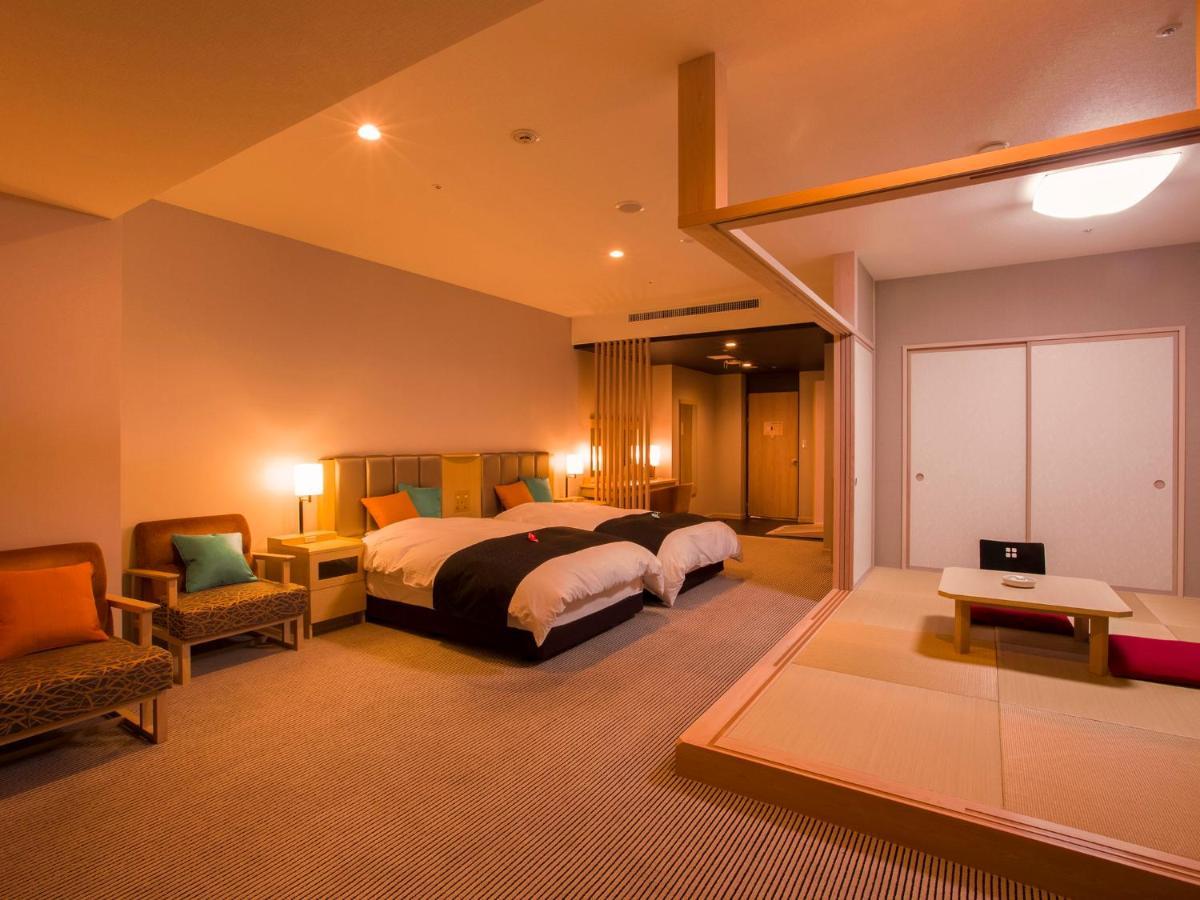 Apa Hotel & Resort Kaga Katayamazu Onsen Kasuikyo Экстерьер фото