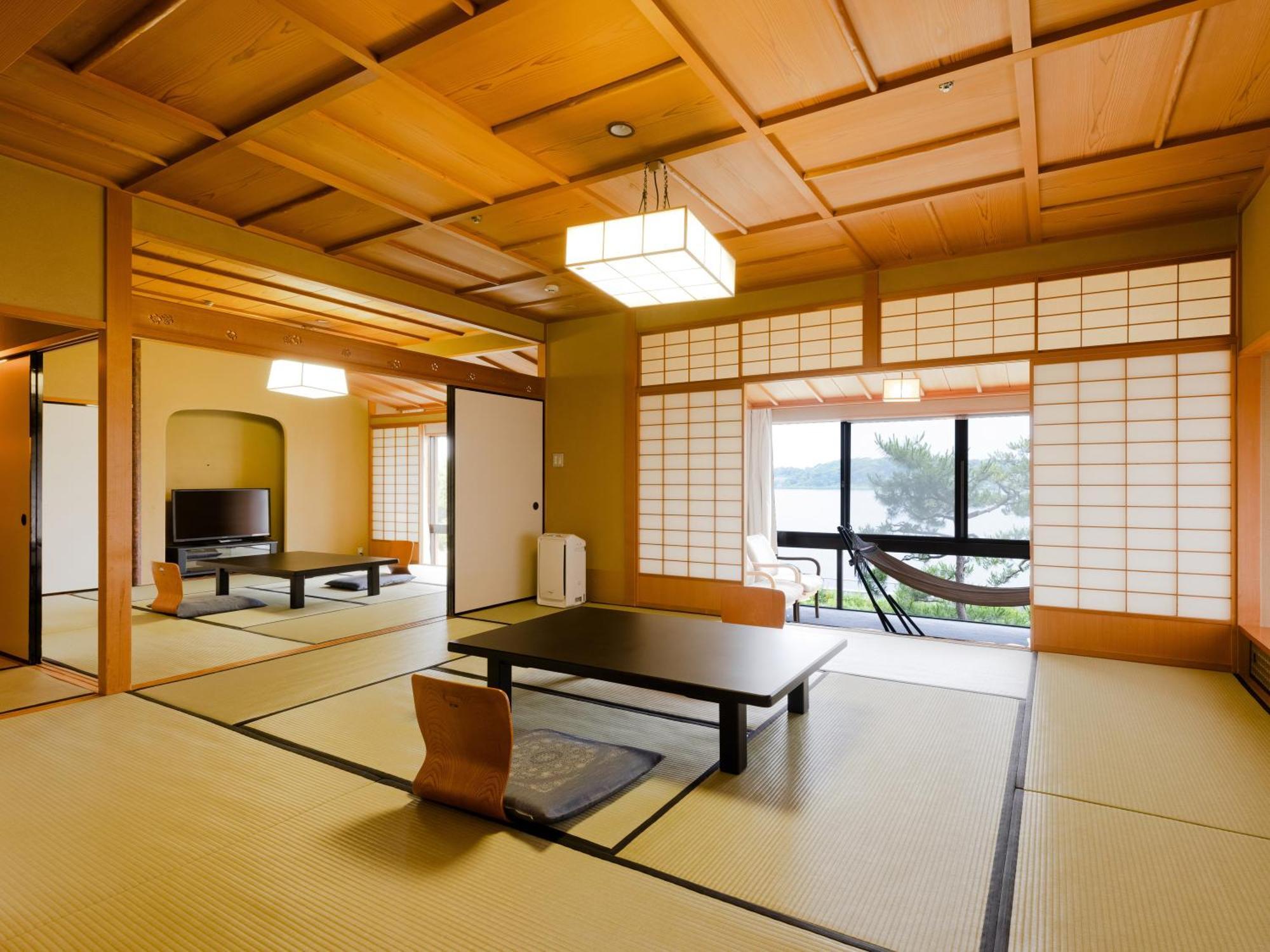 Apa Hotel & Resort Kaga Katayamazu Onsen Kasuikyo Экстерьер фото