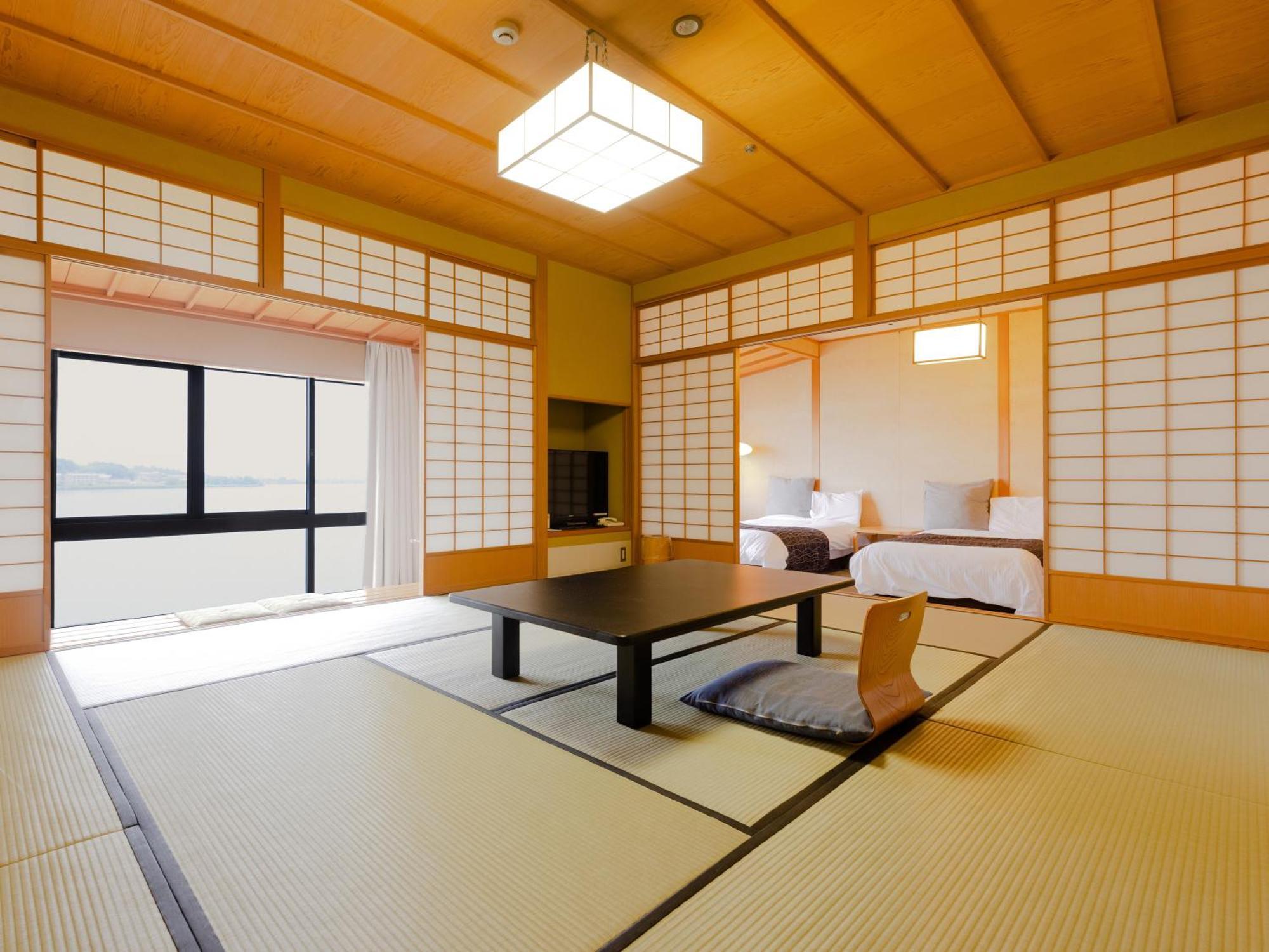 Apa Hotel & Resort Kaga Katayamazu Onsen Kasuikyo Экстерьер фото